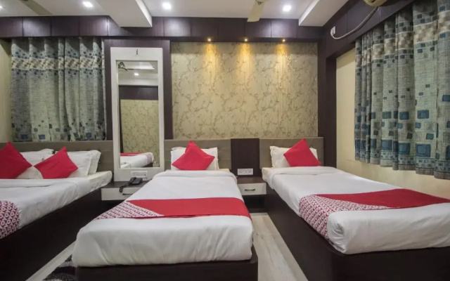 Classic Lodge By OYO Rooms