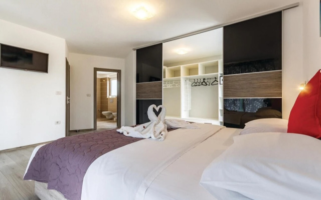 Awesome Home in Pula With Wifi and 4 Bedrooms