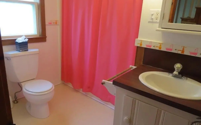 16 Flakeyard Way - Four Bedroom House