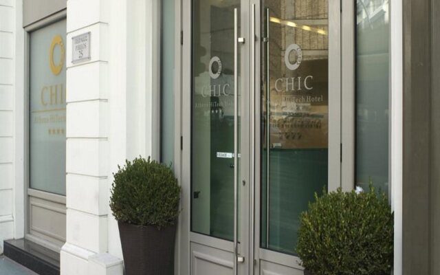 Chic Hotel Афины вид на фасад