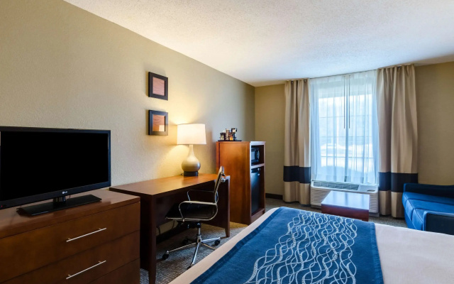 Comfort Inn Randolph - Boston