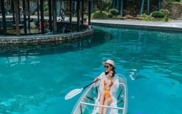 Anji Midsummer Dream Wild Luxury Homestay