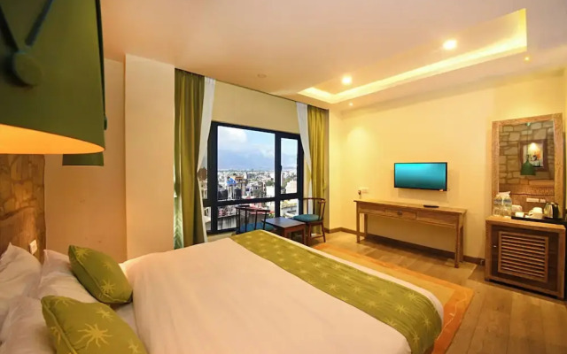 Woodapple Hotel and Spa