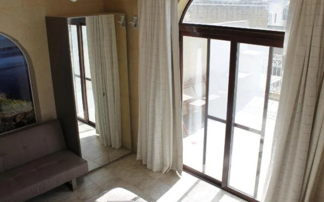 Country Views Bed & Breakfast