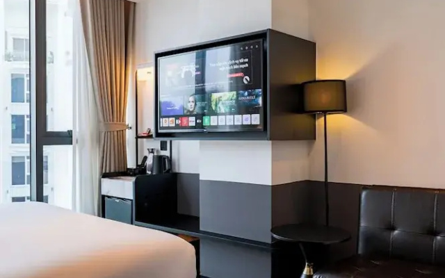 The Signature Hotel Saigon
