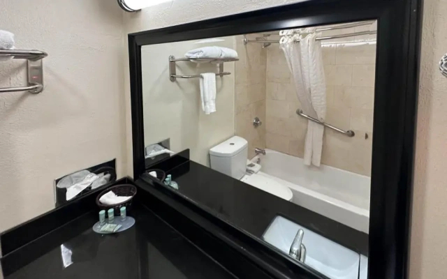 Studio 6 Suites - Dallas, TX - Downtown