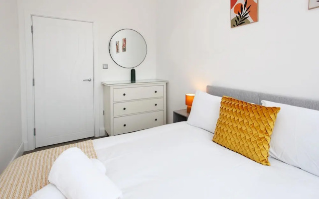 Sapphire House Apartments