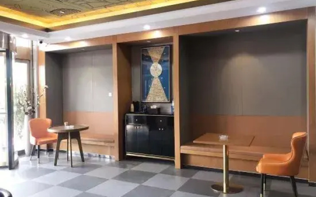 Light Stay Hotel (Jinan Jiyang Bus Terminal Branch)