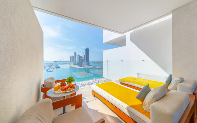 DXB - Five - 41006 - PJ