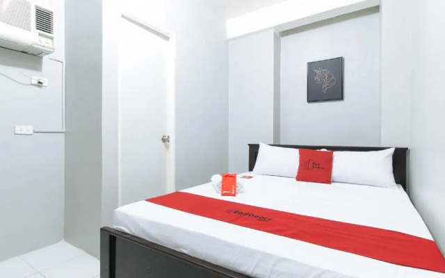 RedDoorz near Pasay Rotonda