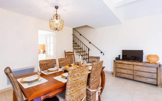 VILLA CLEMENTINIERS VI4266 By Riviera Holiday Home