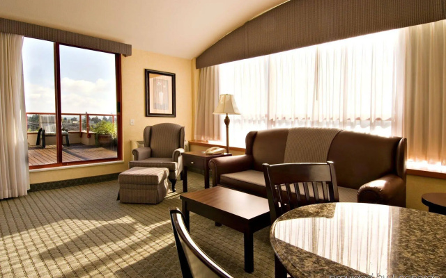 Holiday Inn Express Vancouver-Metrotown (Burnaby) by IHG