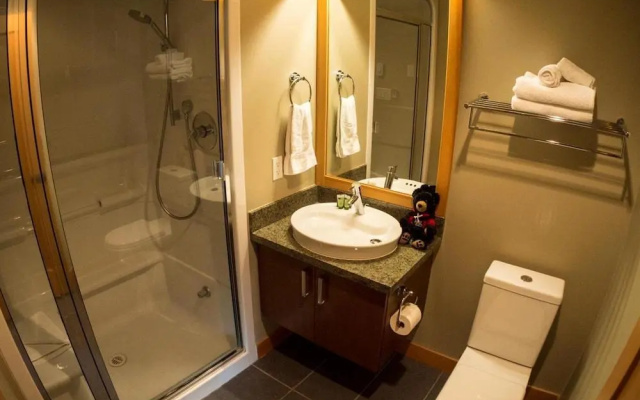 Kookaburra Lodge #203 By Bear Country
