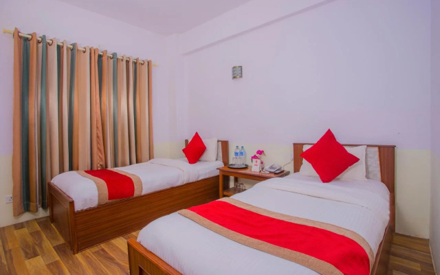 OYO 255 White Zambala Hotel