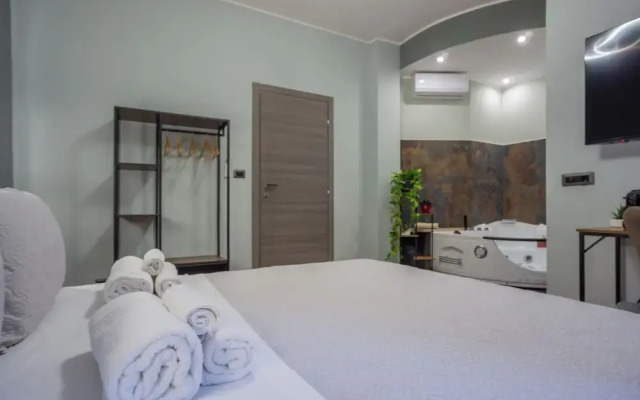 Aurelia Garden Suite