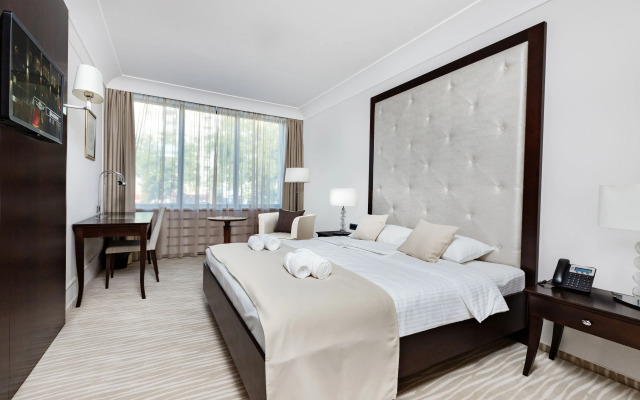Garni Hotel AMI