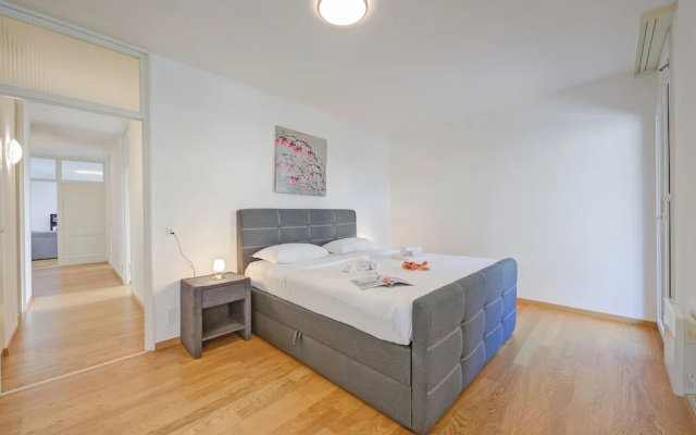 Locarno Place