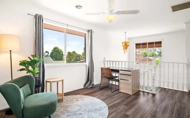 Comfortable Family Stay in Caroline Springs