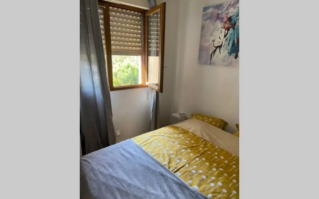 T2- 2adultes/2enfants centre-ville, proche plages