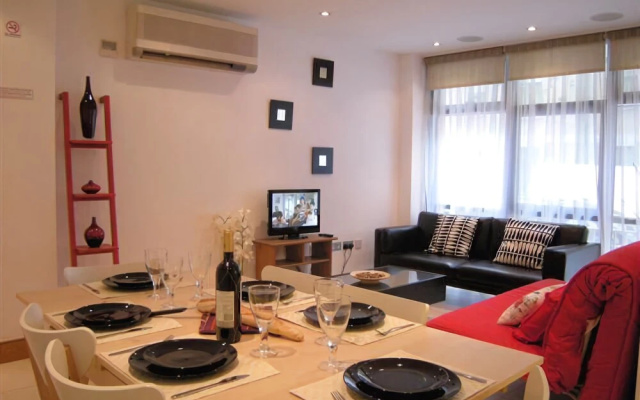 Farringdon Superior Apartments