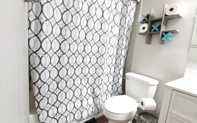 Central Phoenix Casita Unit C