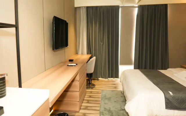 Hotel Aroma Inn