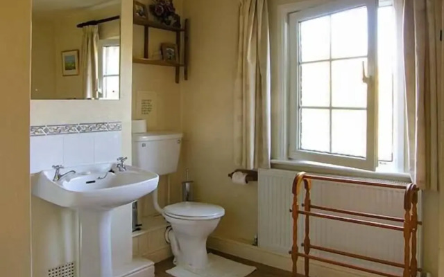 Aqueduct Cottage