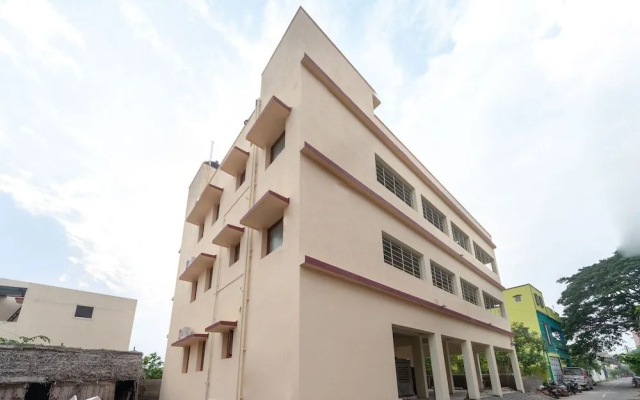 OYO 2391 Greentree Serviced Apartment, South Boag Road
