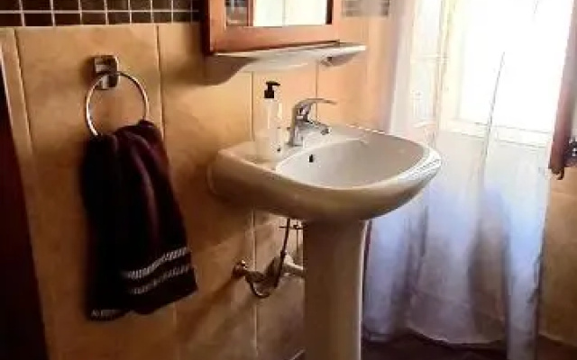 Ta Majsi farmhouse with indoor heated pool