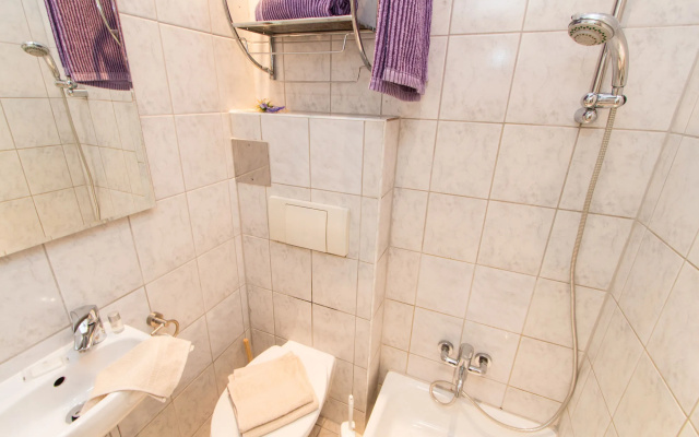 CheckVienna - Apartment Favoritenstrasse