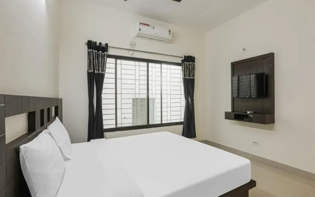 Capital O 84042 Nakshatraa Residency