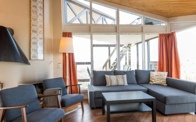 Seaside Charm With Spa and Sauna-by Traum