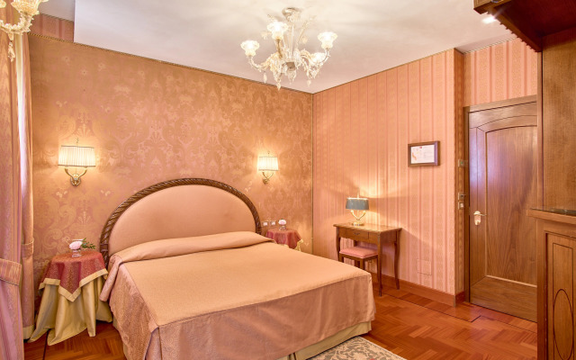 Hotel Palazzo Stern