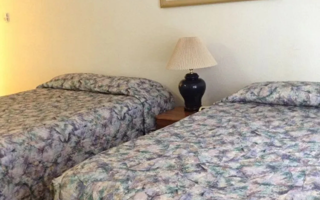 La Villa Motel
