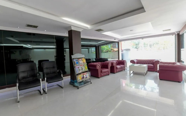 Capital O 23079 Ajantha Regency