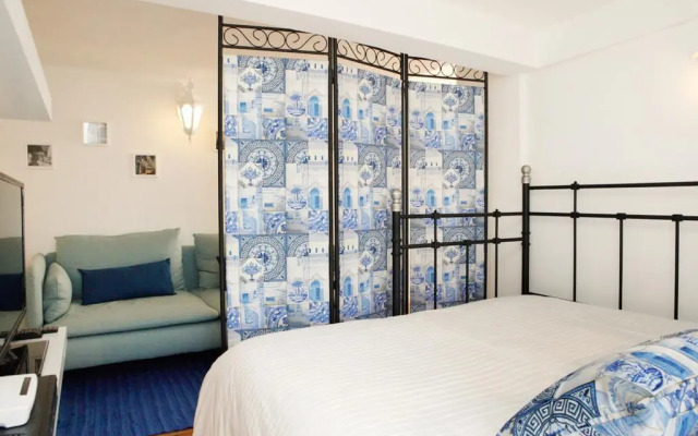 Best Terrace River view Alfama Apartment