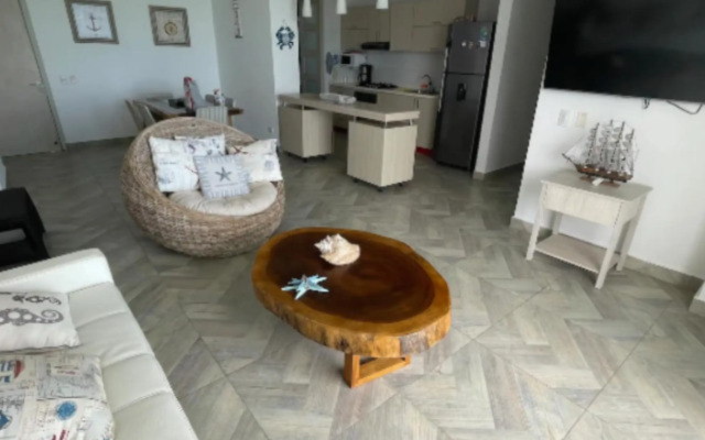 Apartamento Moderno Frente A La Playa Coveñas