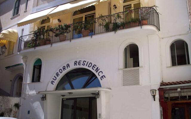 Hotel Aurora вид на фасад