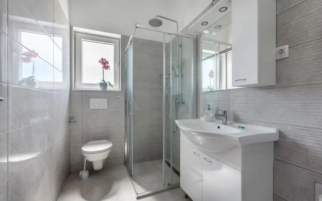 Awesome Apartment in Srima With Wifi and 1 Bedrooms