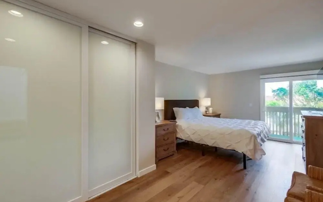 Luxury Ocean View Condo features Direct Access to Beach SBTC331 by RedAwning