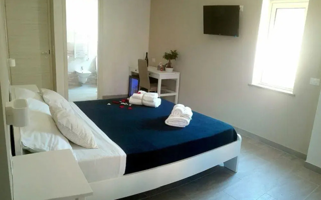 Cosmo Rooms