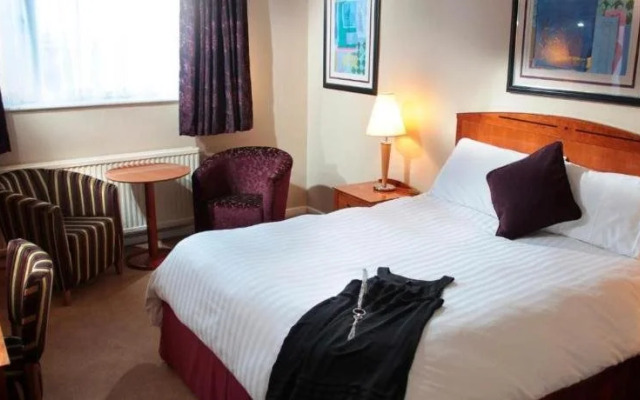 Roman Way Hotel