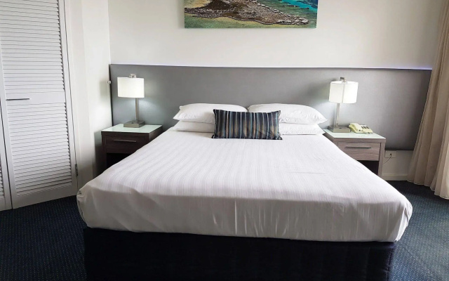 Ocean Centre Hotel
