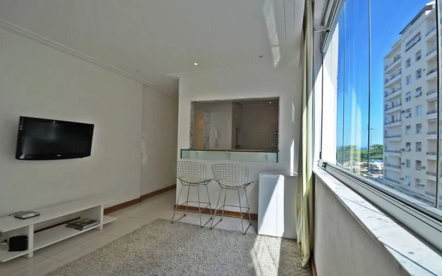 Copacabana Ocean Breeze