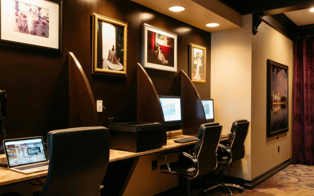 Grand Bohemian Orlando, Autograph Collection