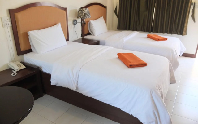 Ekaluk Place Inn