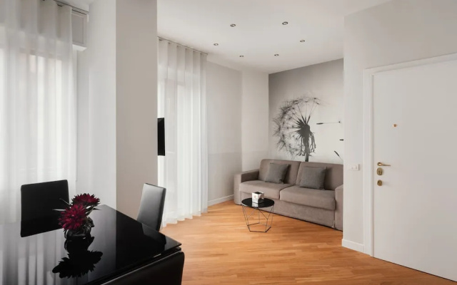 Deluxe Central Apartment