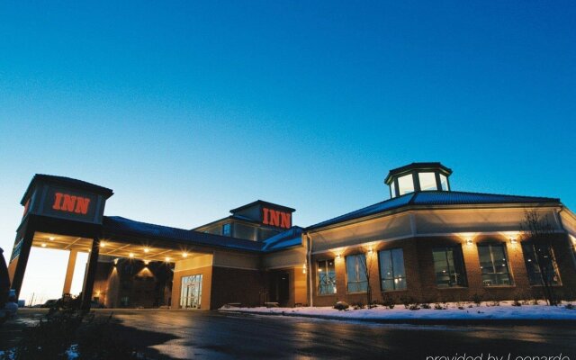 Отель Executive Royal Hotel Calgary Канада, Калгари - отзывы, цены и фото номеров - забронировать отель Executive Royal Hotel Calgary онлайн вид на фасад