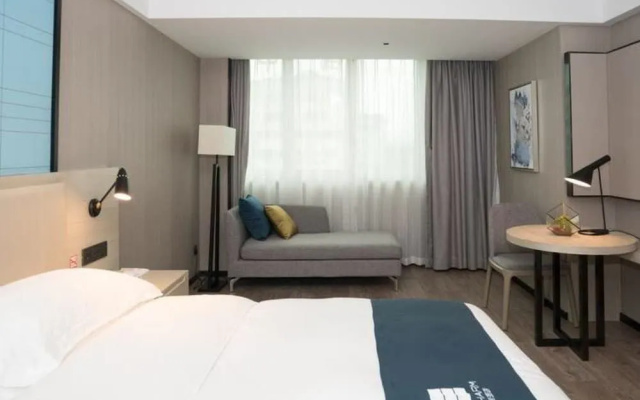 Echarm Hotel (Guilin Zhongshan Middle Road Liangjiang Sihu)