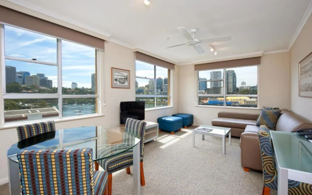 Sydney Harbourside Apartment